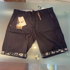 Denim & Flower — Ricky Sing